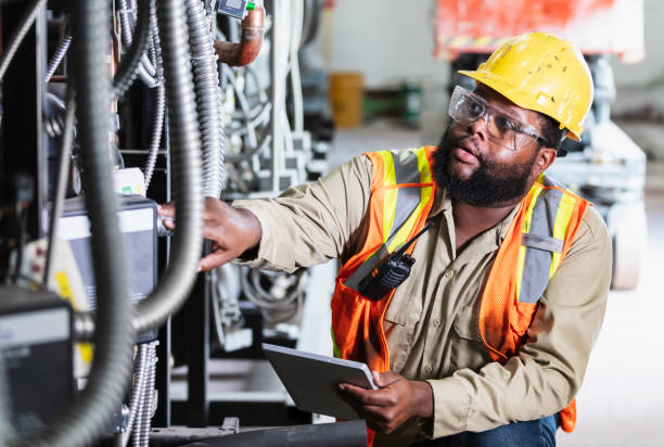 Best Affordable Electrician  in Columbia, MS